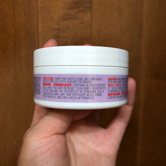 First aid beauty Ingrown hair pads with BHA and AHA - Picture 2 of 3